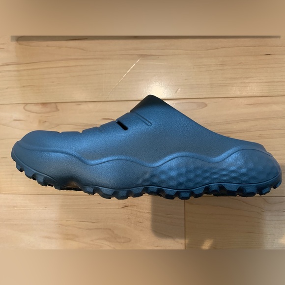 Columbia Thrive Revive Clogs | 8M - Picture 8 of 8